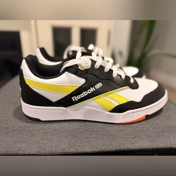 🌶️ NWOT Reebok BB 4000 II Men’s Basketball Shoes. Size 10 - Picture 3 of 5